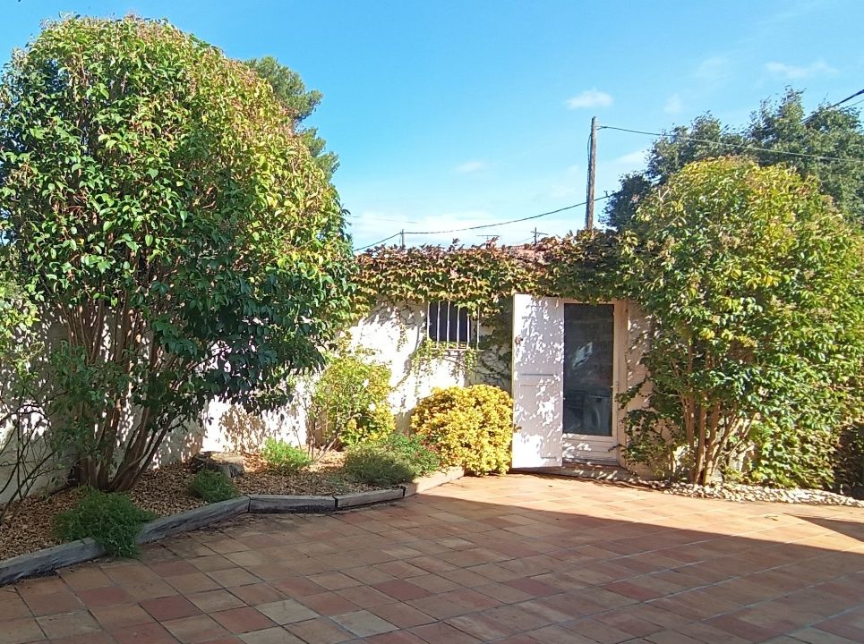 Aménagement d’une terrasse (13012)